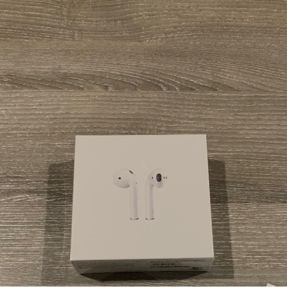 BRAND NEW Apple AirPods 2nd Generation Earbuds & Wireless Charging Box